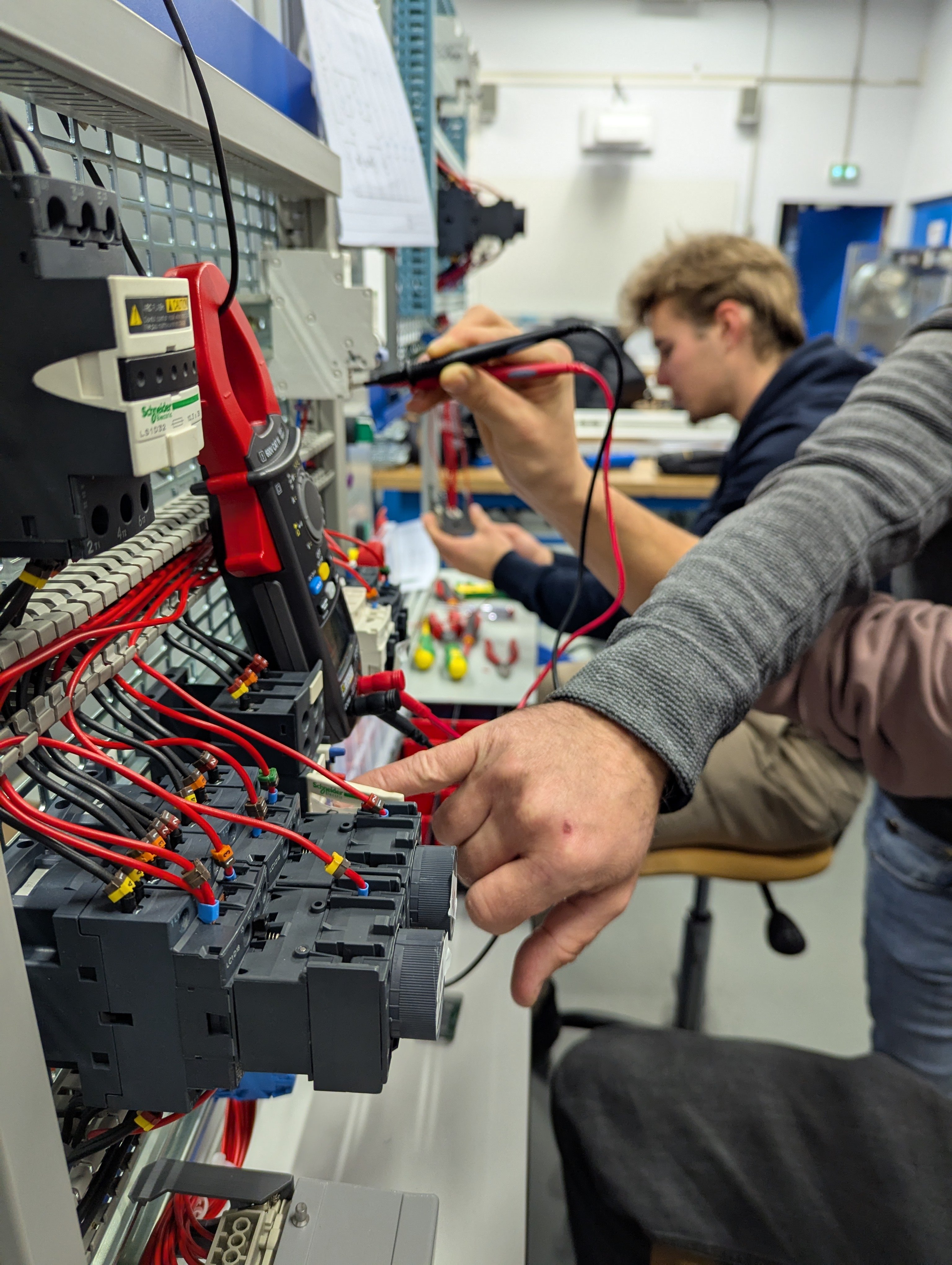 PXL_20260105_142136280